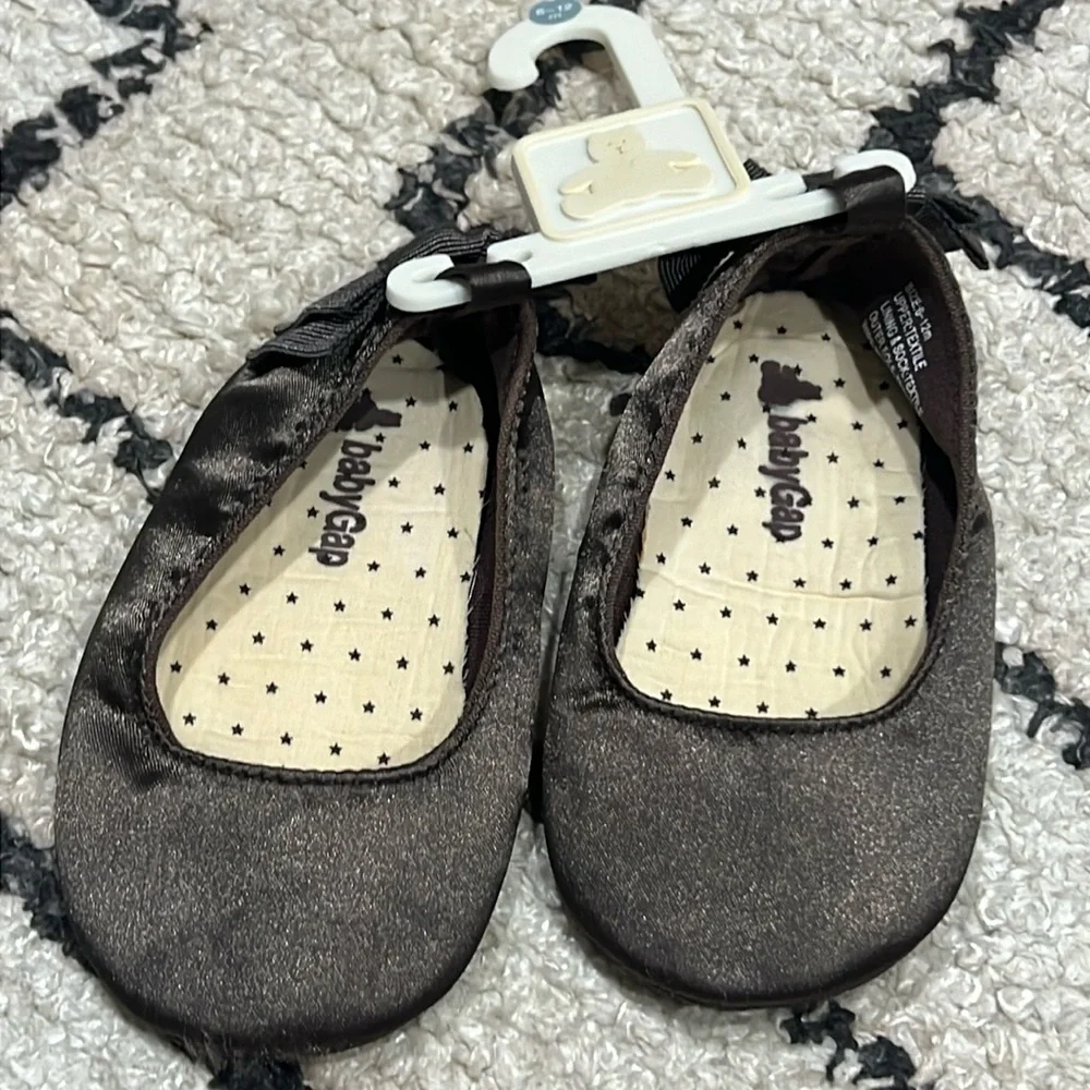 Baby Gap crib shoes